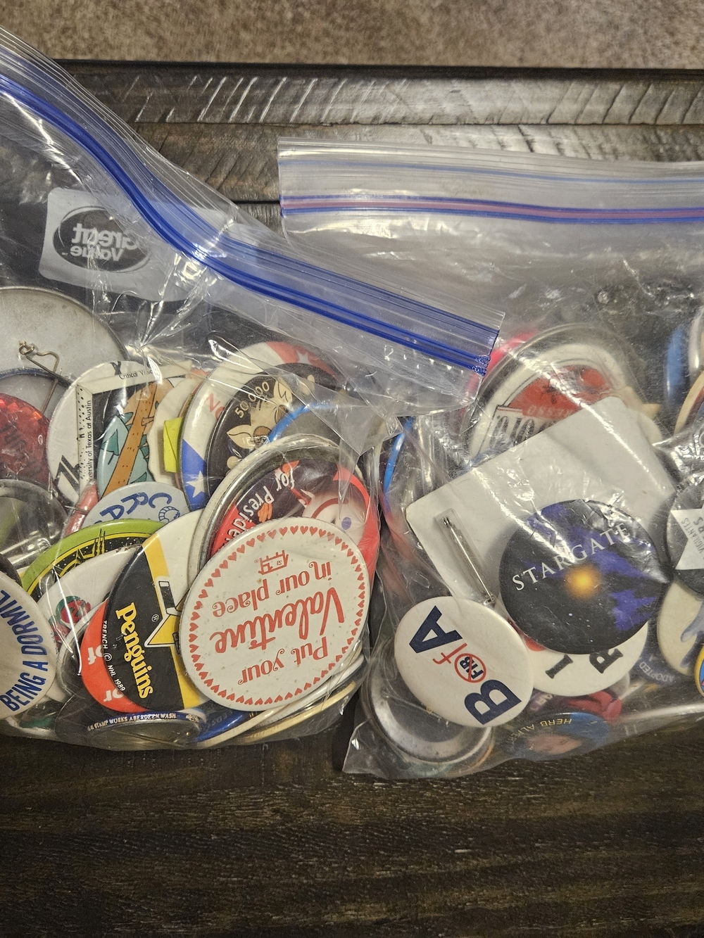 Assorted Vintage Button Pin Collection - Picture 1 of 3